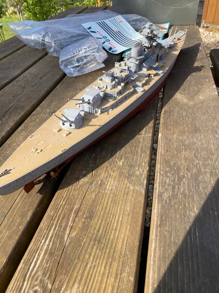 Revell Oorlogsschip Bismarck Modelbouw - Nog Af Te Bouwen, Hobby en Vrije tijd, Modelbouw | Boten en Schepen, Ophalen of Verzenden