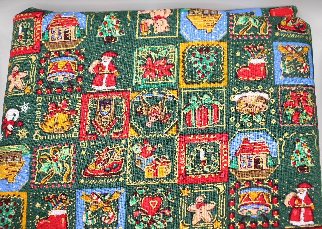Coupon 100% katoen stof - groen met kerst design #4123, Hobby en Vrije tijd, Stoffen en Lappen, Nieuw, Ophalen of Verzenden, 30 tot 120 cm