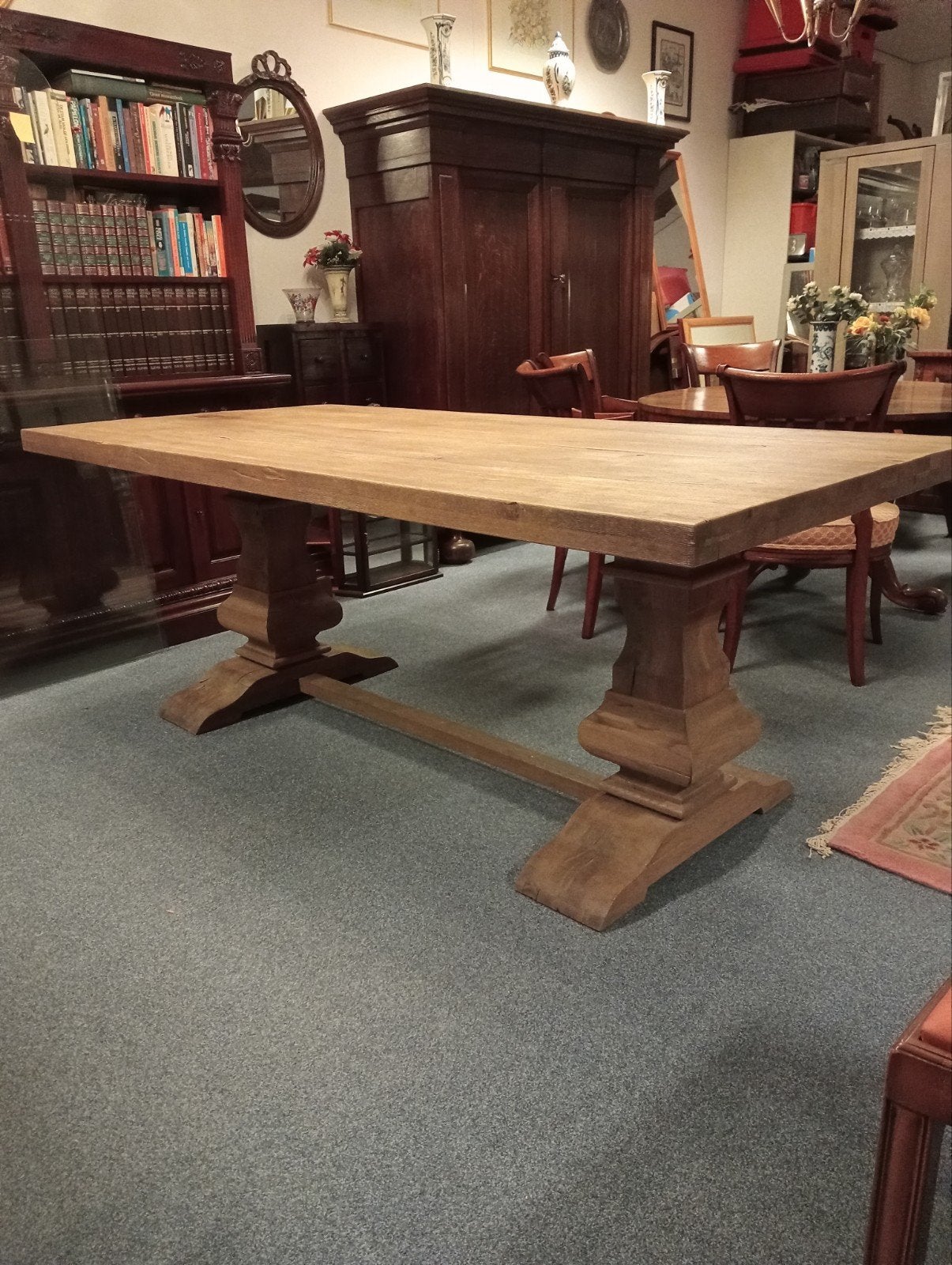 Klooster Tafel Massief eikenhout Nieuwstaat, Huis en Inrichting, Eikenhout, Nederland, Zo goed als nieuw, Vijf personen of meer