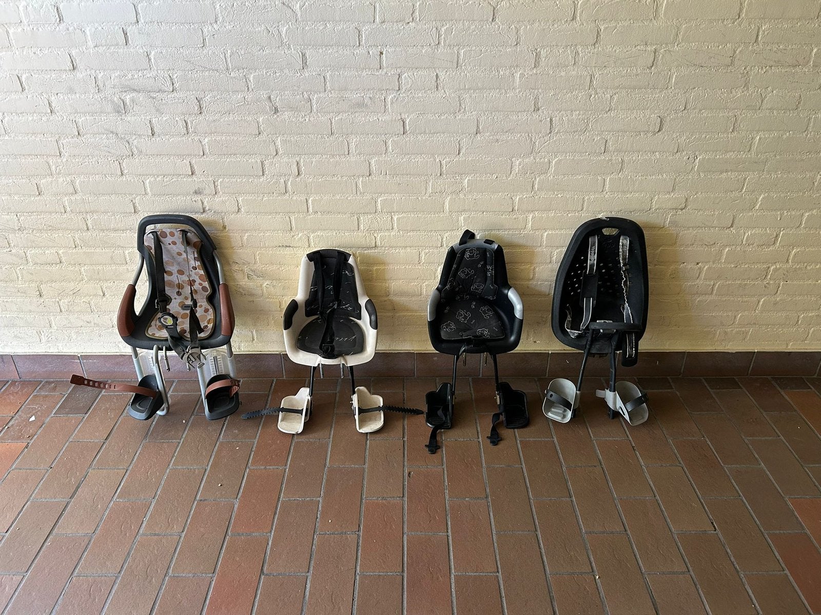 Fiets stoeltje, Sieraden, Tassen en Uiterlijk, Bedels, Overige merken, Overige materialen, Ophalen of Verzenden, Zo goed als nieuw