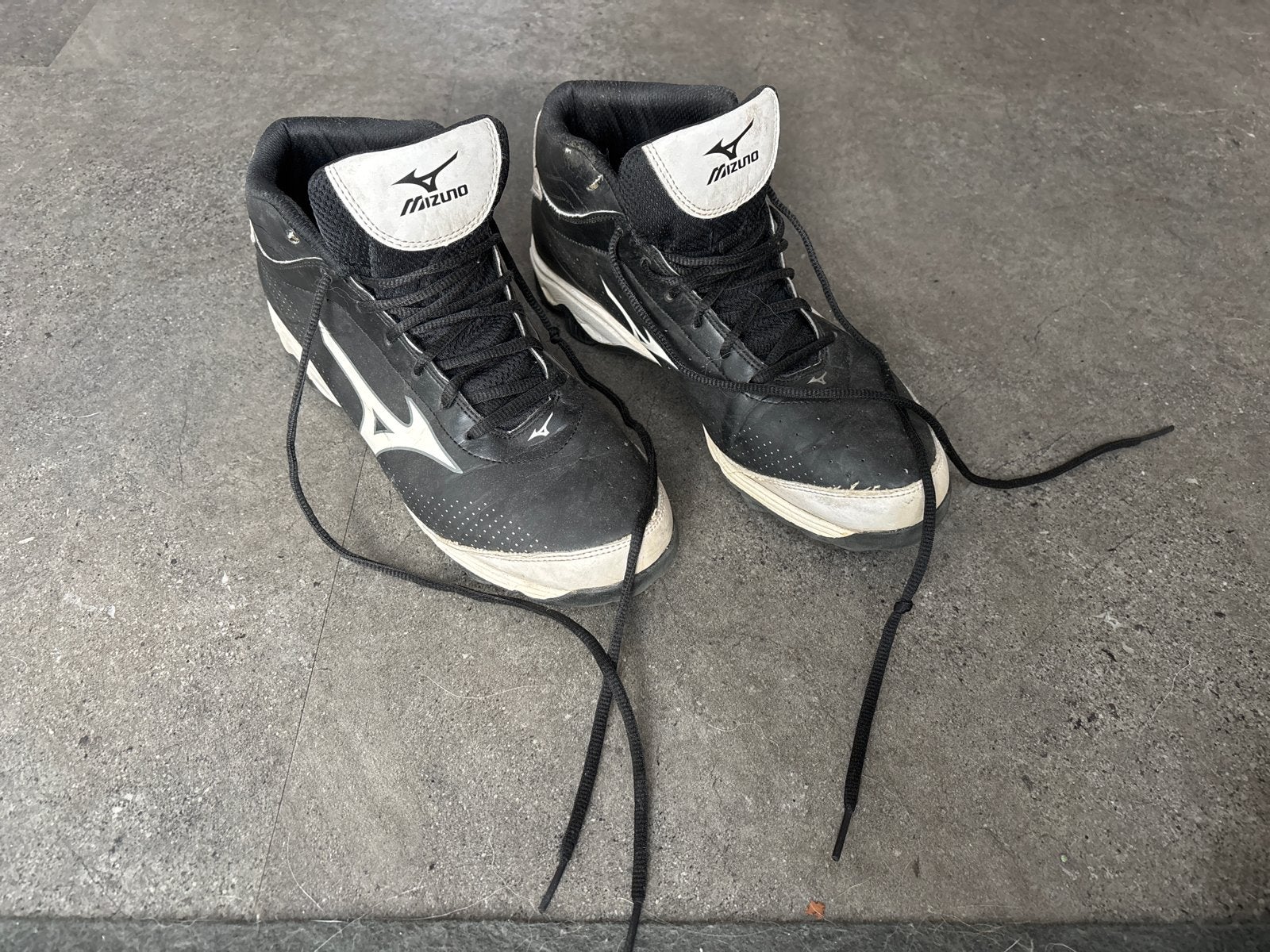 Mizuno honkbal/softbal schoenen - Maat 44, Ophalen of Verzenden, Gebruikt