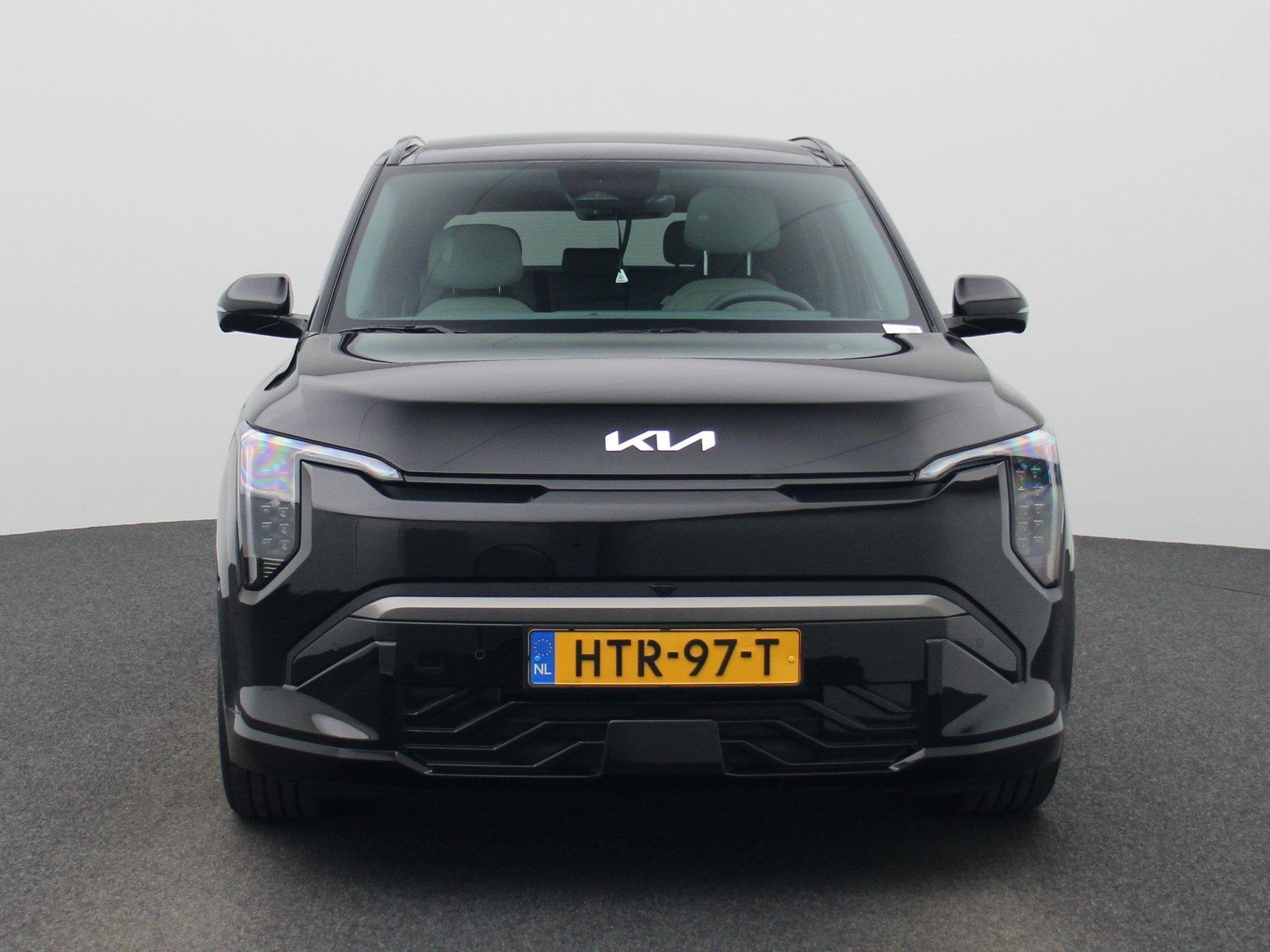 Kia EV3 GT-PlusLine 81.4 kWh | LED | Harman Kardon | Stoelve, Auto's, Kia, Zwart, Origineel Nederlands, 204 pk, 1000 kg