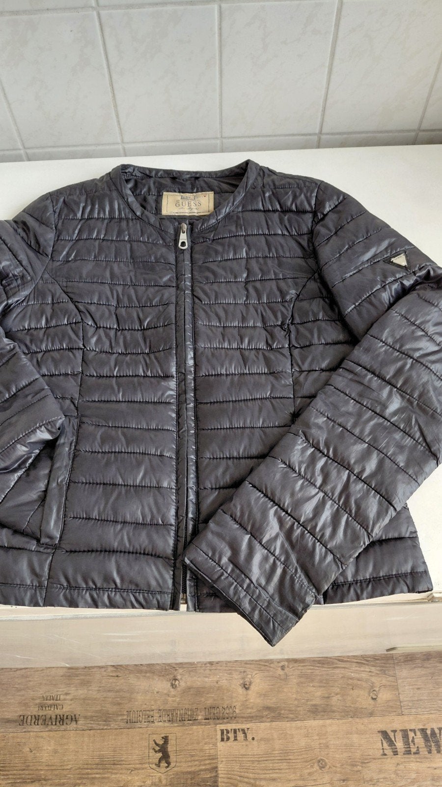 Guess dames jack jas mt S zwart zgan lente/ zomer

Mooie jas, Guess, Zwart, Ophalen of Verzenden, Zo goed als nieuw