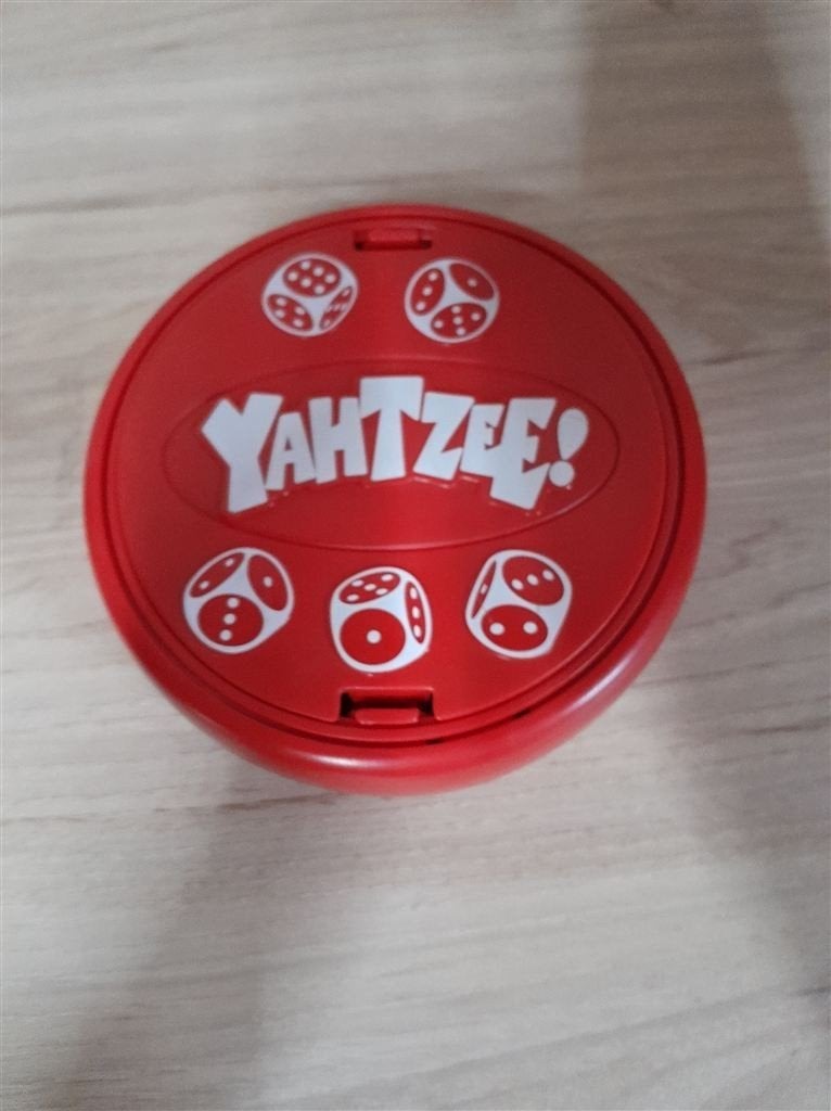 yahtzee in rode speeldoos - s4388, Verzenden, Zo goed als nieuw