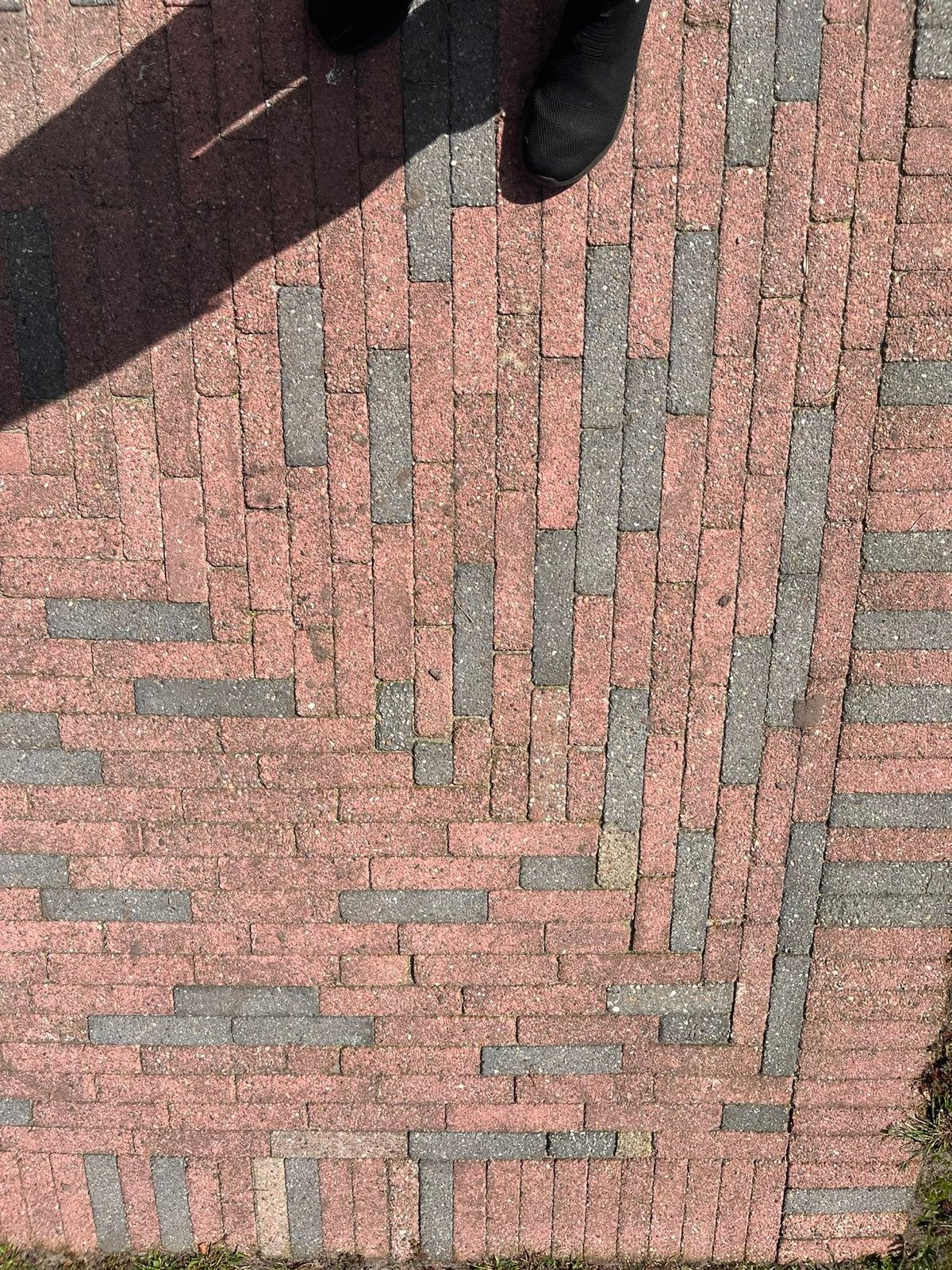 Gebruikte rode en grijze klinkers (ca. 10 m²), Doe-het-zelf en Verbouw, Tegels, Ophalen, Overige materialen, Gebruikt, 5 tot 10 m²