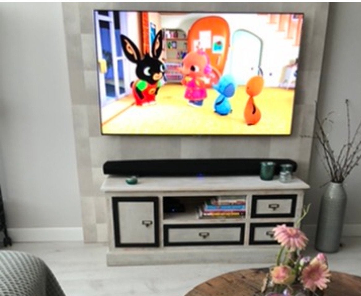 Off-white TV-kastje met zwart, 120x35x50 cm, Ophalen, 100 tot 150 cm, Zo goed als nieuw, Minder dan 100 cm