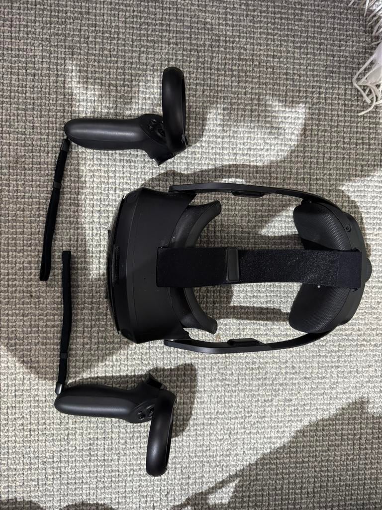 Vive Focus Vision - Barely used + all cables, Ophalen, Zo goed als nieuw, VR-bril, Overige platformen