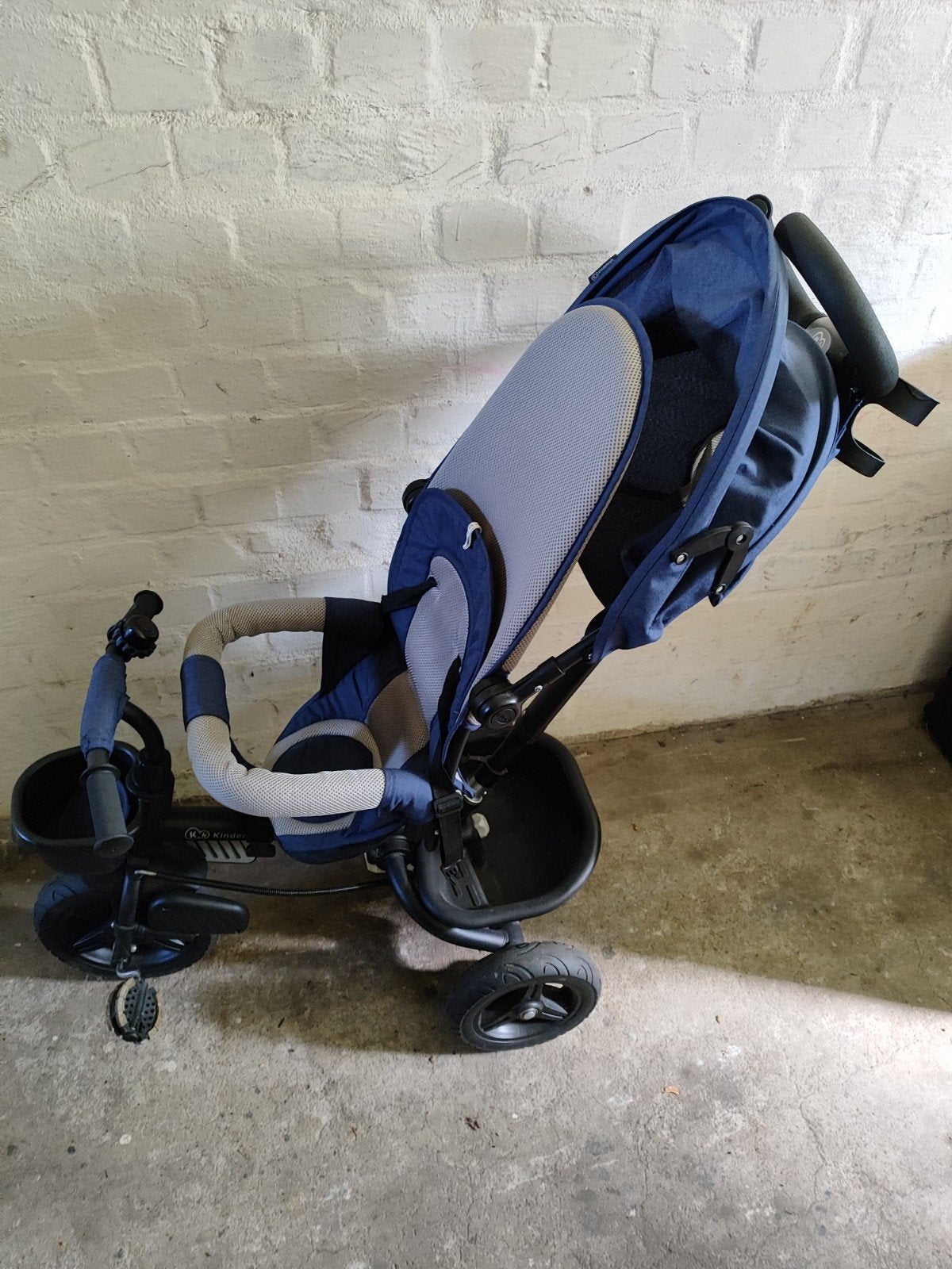 Kinderkraft driewieler met duwstang en zonnekap TEAB, Kinderen en Baby's, Speelgoed | Buiten | Voertuigen en Loopfietsen, Zo goed als nieuw