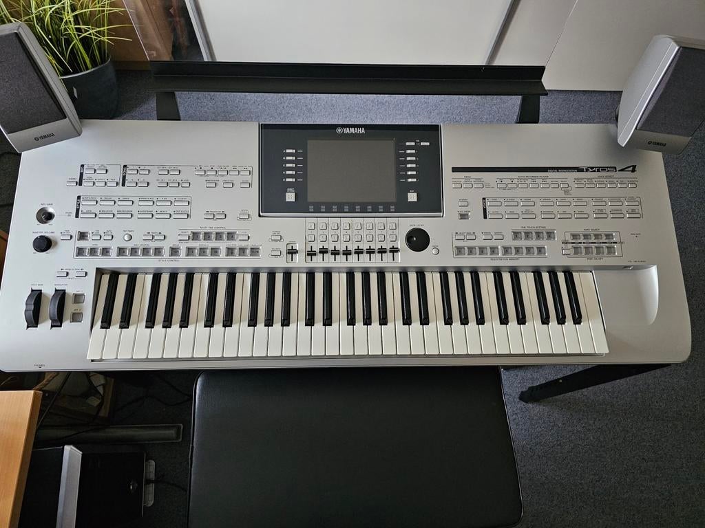 Yamaha Tyros 4 Workstation Keyboard - Zo goed als nieuw, Ophalen, 61 toetsen, Yamaha, Zo goed als nieuw