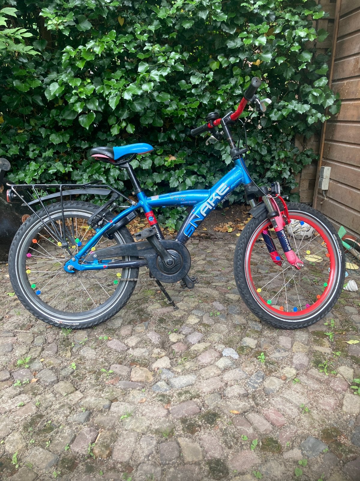 Blauwe kinderfiets 'Snake' 20 inch, gebruikt, Fietsen en Brommers, Fietsen | Kinderfietsjes, Ophalen, Gebruikt, Velgrem, Minder dan 16 inch