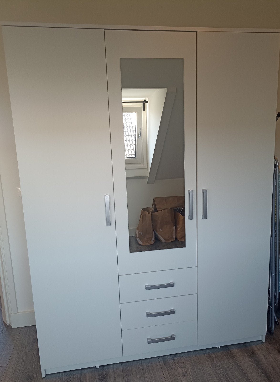 Kast JYSK, 100 tot 150 cm, Zo goed als nieuw, 150 tot 200 cm, Overige houtsoorten