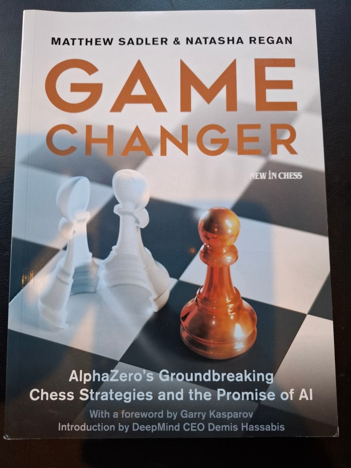 Game Changer Schaakboek Matthew Sadlwr & Matasha Regan, Boeken, Sportboeken, Ophalen of Verzenden, Zo goed als nieuw