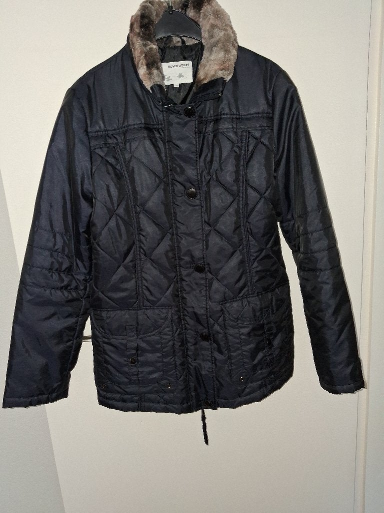 Revolution Woman, [winter] jasje, Kleding | Dames, Maat 38/40 (M), Zwart, Revolution, Ophalen of Verzenden