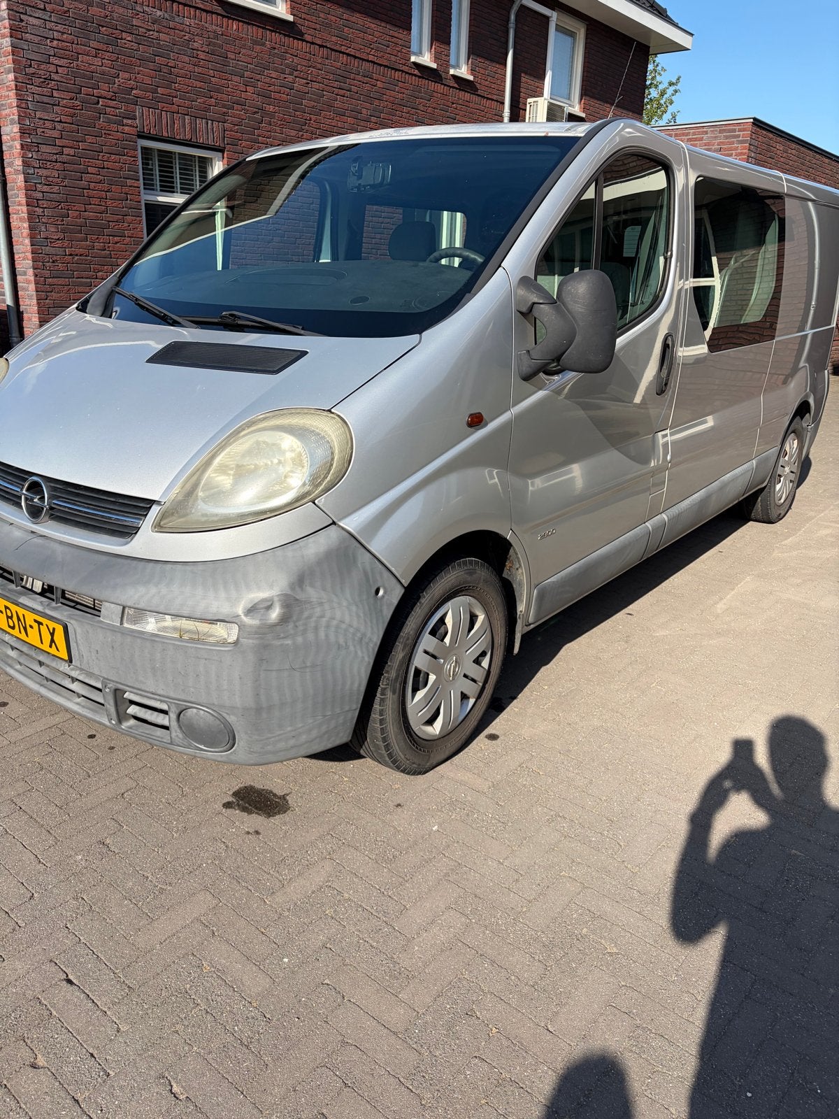 Opel Vivaro 2.5 DTI 2.9T dubbele cabine 2004, Auto's, Voorwielaandrijving, Stof, 4 cilinders, Elektrische ramen