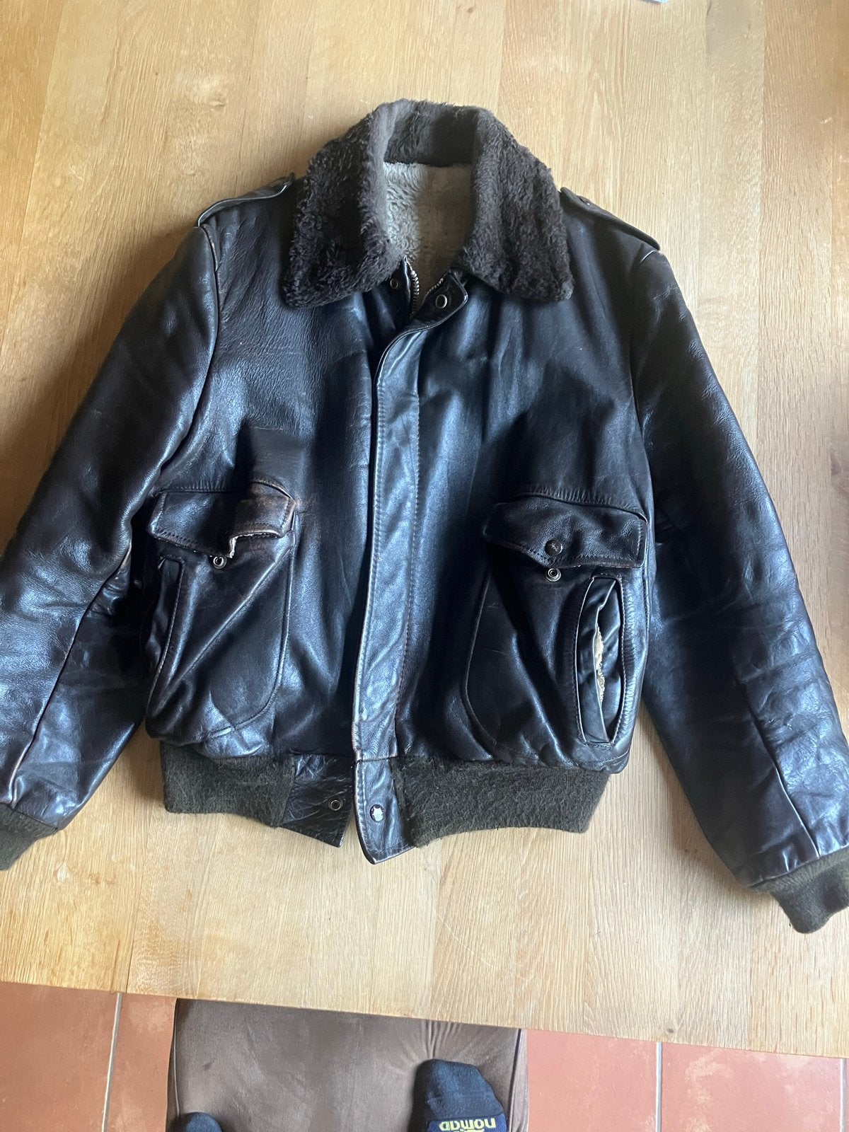Vintage Leren pilotenjas Bomberjack met Bontkraag - Maat L, Ophalen, Gedragen, Maat 52/54 (L), Bruin