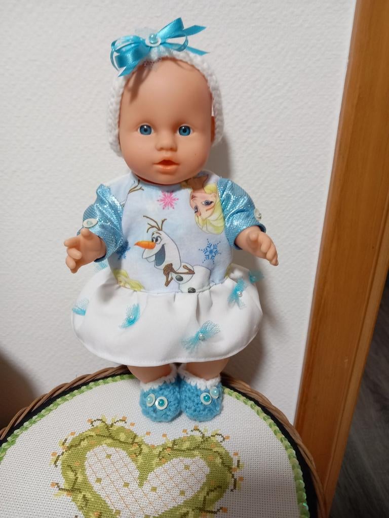 Zelfgemaakte popenkleertjes voor pop 32 cm 4 delig., Ophalen of Verzenden, Nieuw, Babypop