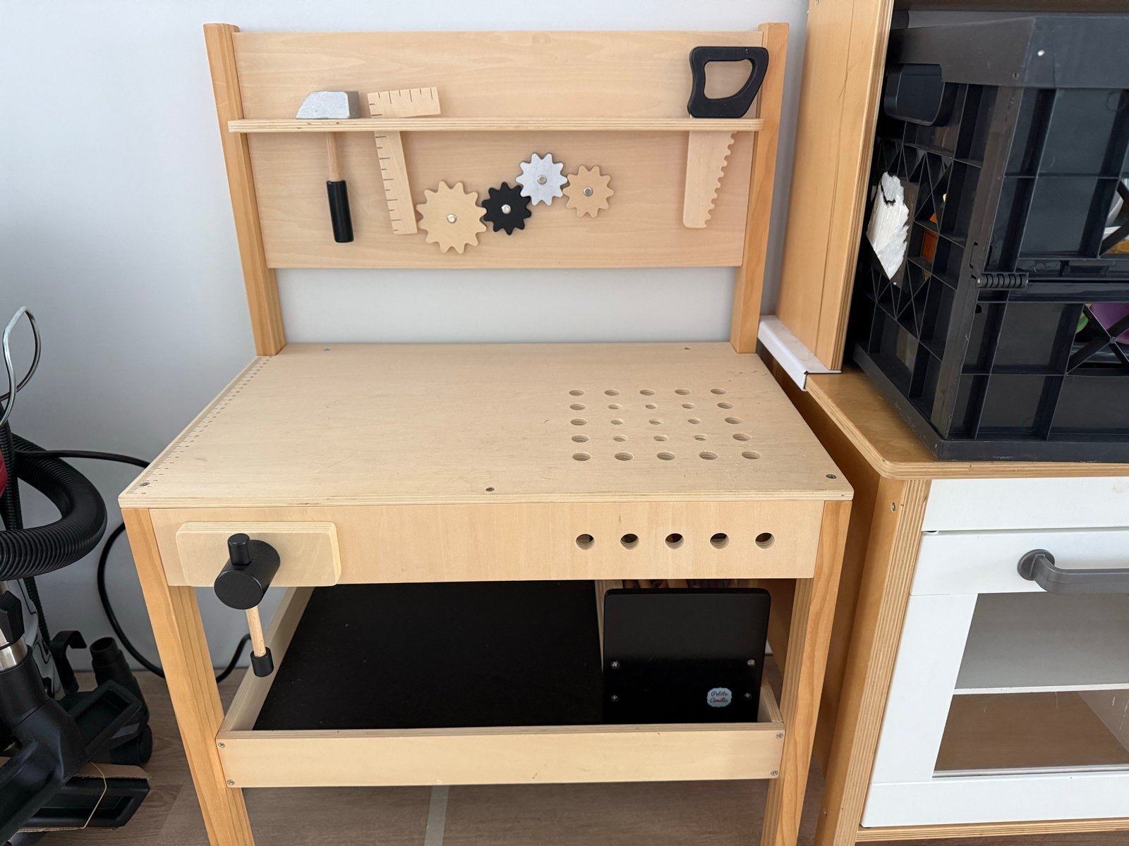 Houten werkbank met gereedschapskist en gereedschap, Kinderen en Baby's, Ophalen, Gebruikt, Meubelstuk of Keukentje
