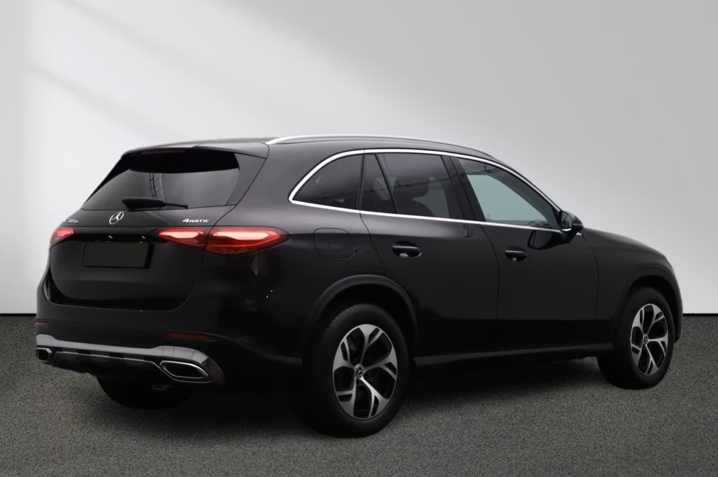 Mercedes-Benz GLC 300de 4MATIC Plug-In Hybrid Avantgarde Mem, Auto's, Gebruikt, 4 cilinders, Leder en Stof, Zwart