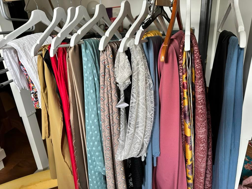 Diverse stoffen voor kleding en decoratie, Overige materialen, Gebruikt, Overige kleuren, Ophalen of Verzenden