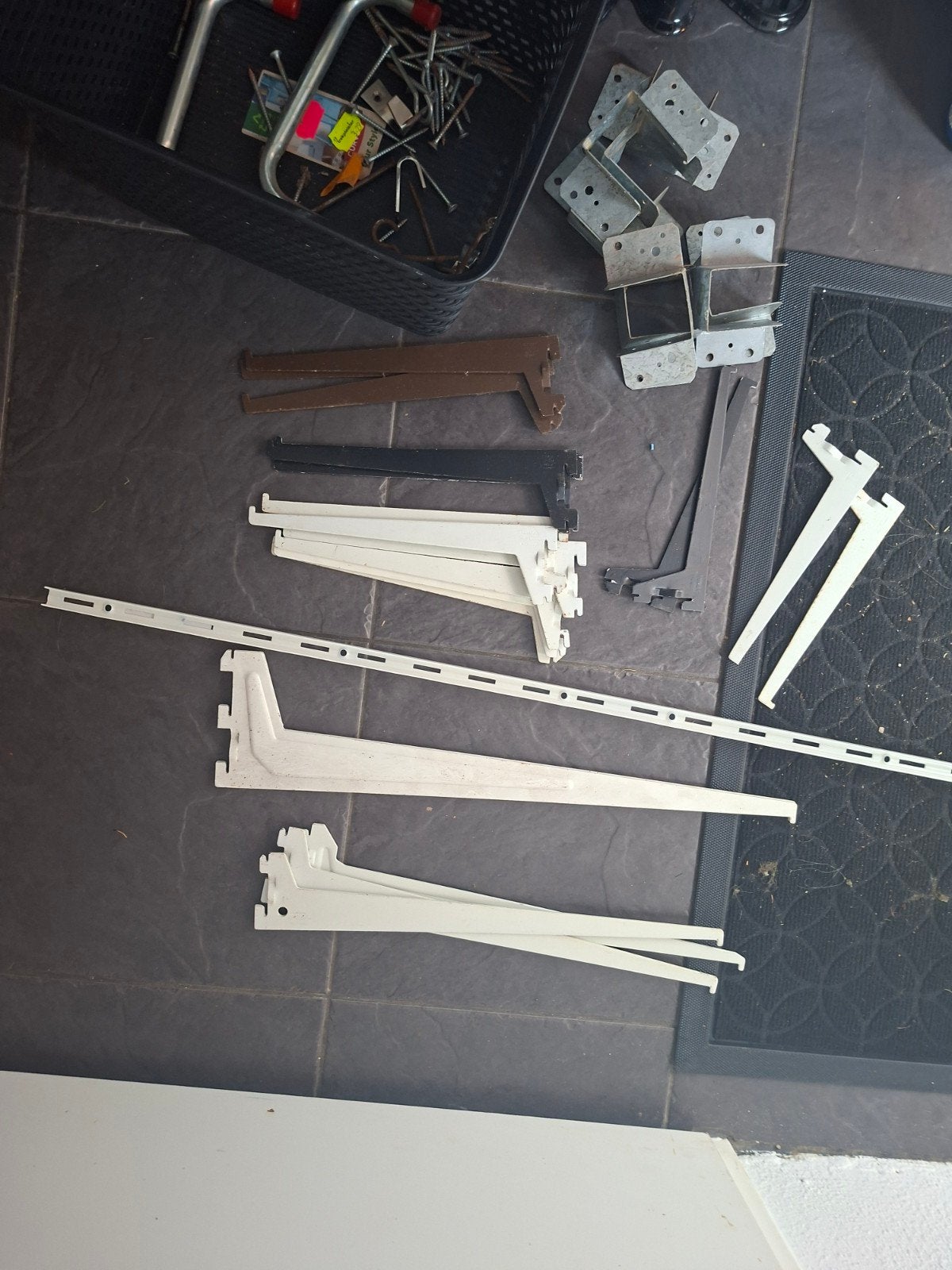 Diverse plankdragers en bevestigingsmaterialen, Ophalen of Verzenden