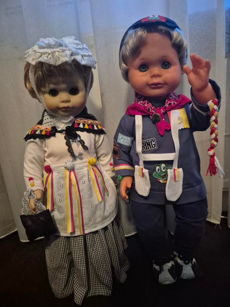 Carnavalspoppen op standaard - Jongen en Meisje 60euro samen, Ophalen of Verzenden, Gebruikt, Pop