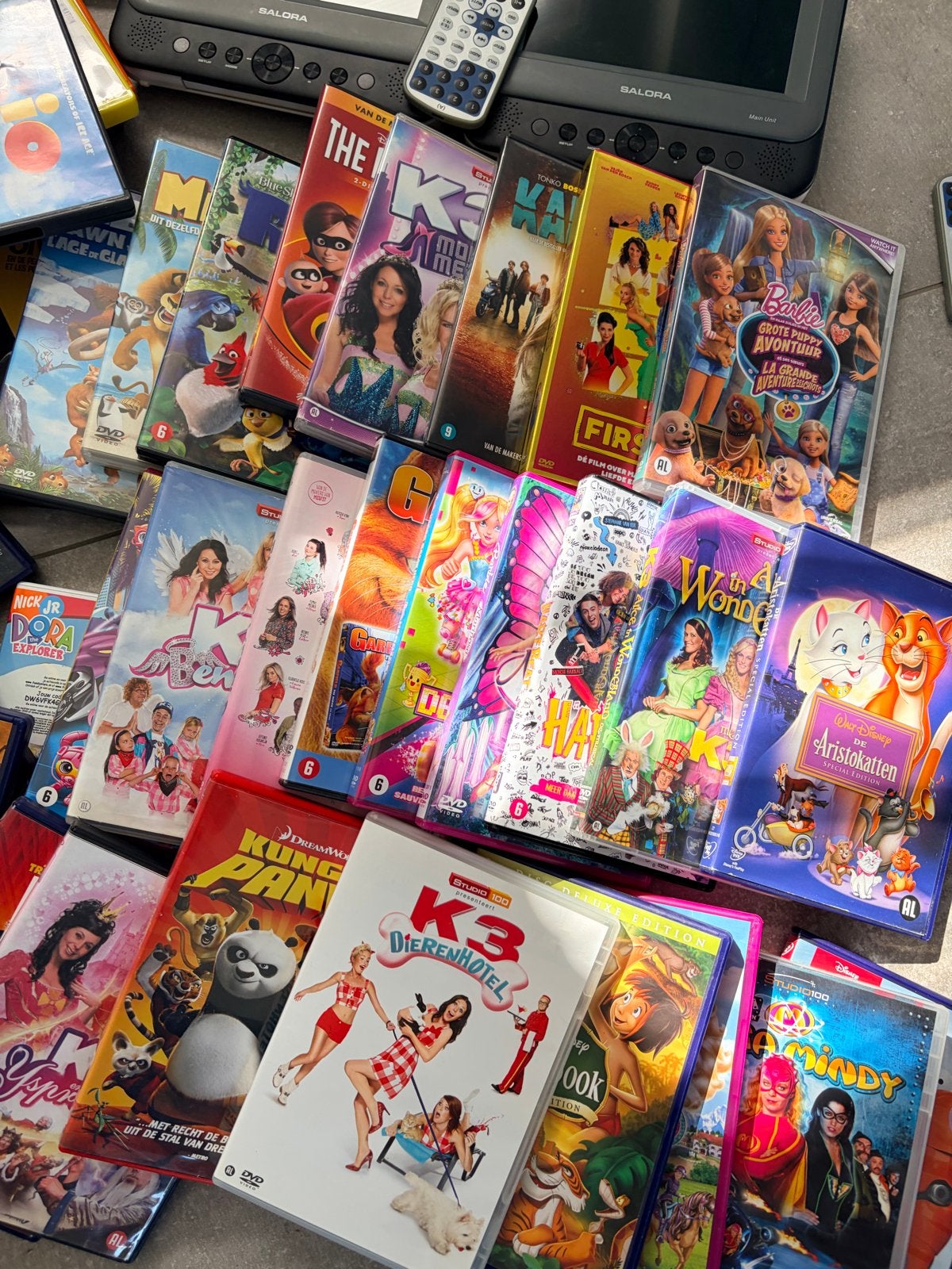 Salora draagbare dvd speler 2 schermen + dvd’s, Ophalen, Gebruikt, Overige merken