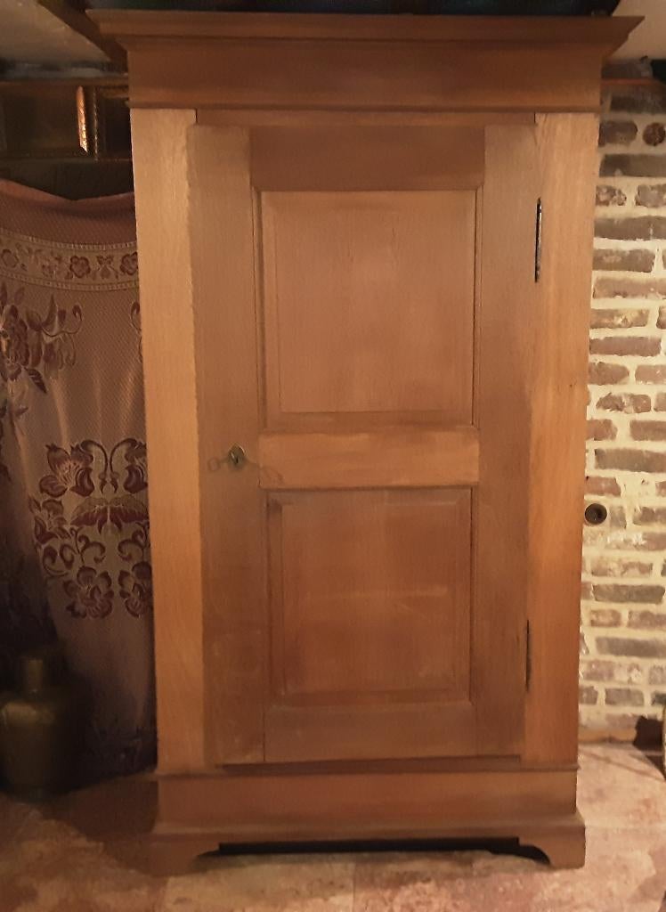 Antieke eendeurs Biedermeier kast, Ophalen