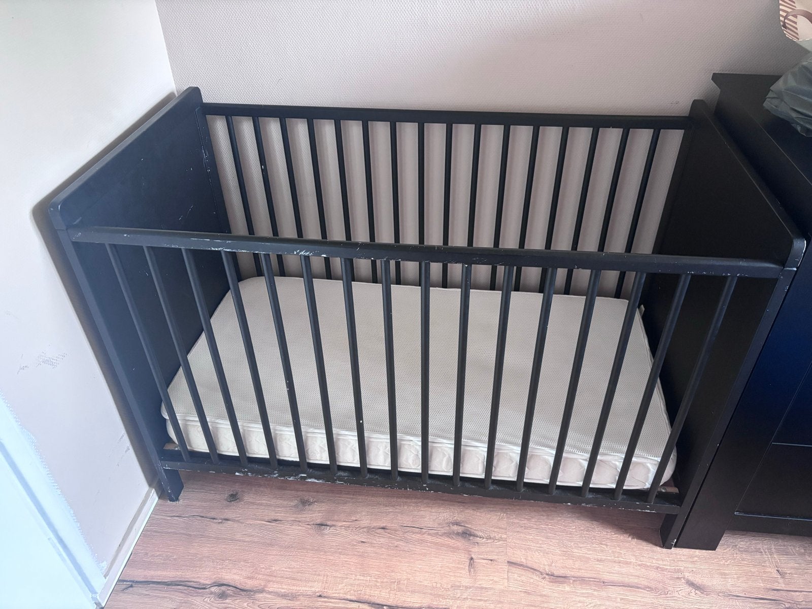 Zwart ledikant met matras - opknapper, Huis en Inrichting, Ophalen, Gebruikt, Zwart, 190 cm of minder