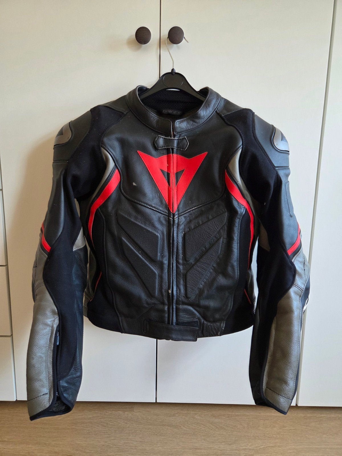 Dainese Leren Motorpak (tweedelig) - maat 50, Motoren, Ophalen of Verzenden, Alpinestars, Dainese, Rev'it!, Tweedehands, Heren