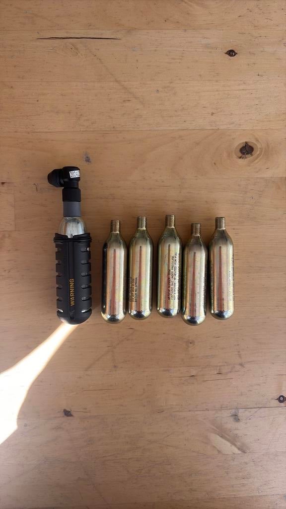 TOPEAK CO2-pomp Nano AirBooster L & CO2 Patronen 16Gr, Ophalen of Verzenden, Nieuw, Gereedschapsset