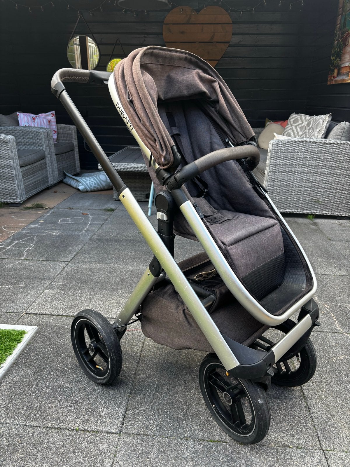 Dubatti kinderwagen met wieg en matrasje, Gebruikt, Luchtbanden, Ophalen, Kinderwagen