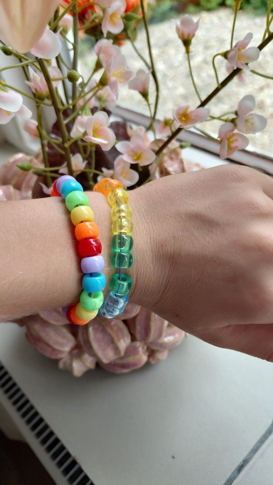 Leuke kinderarmbandjes - apart te koop, Sieraden, Tassen en Uiterlijk, Kindersieraden, Ophalen of Verzenden, Gebruikt, Overige kleuren