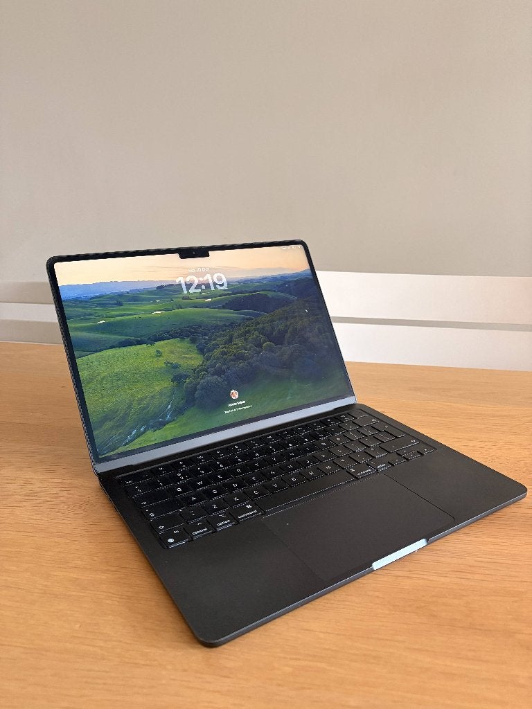 Macbook air M2 (8gb, 256gb) inclusief oplader. Krasvrij, Ophalen, 256 GB, 8 GB, 13 inch