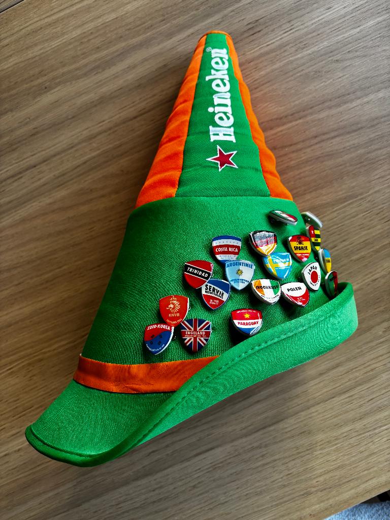 Heineken feest toeter met originele pins van WK, Ophalen of Verzenden, Nieuw, Gebruiksvoorwerp