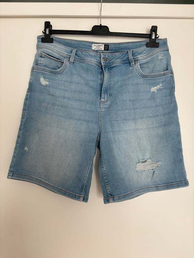Next spijkerbroek shorts maat 44, Kleding | Dames, Spijkerbroeken en Jeans, Ophalen of Verzenden, Zo goed als nieuw, Blauw, Overige jeansmaten