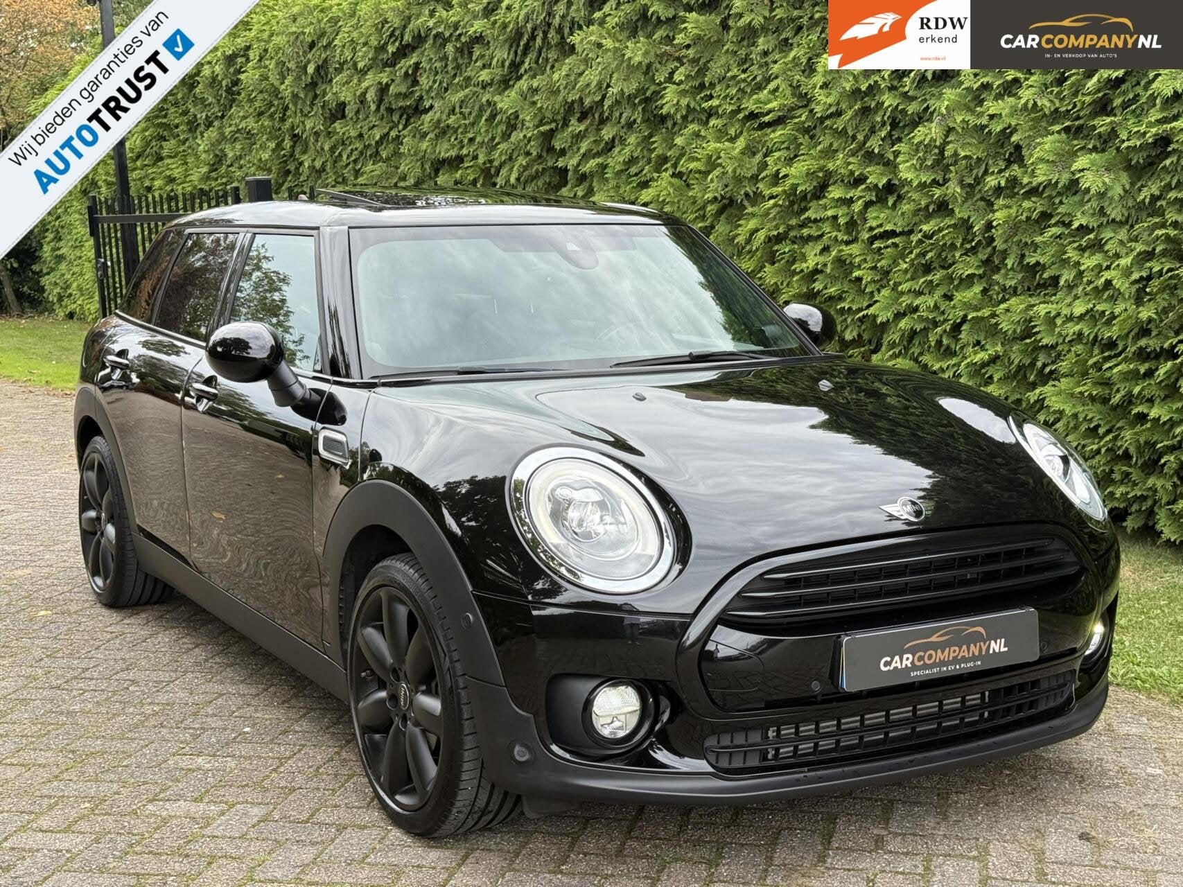 Mini Clubman Cooper| AUT|Black- on- black|Pano dak|H/K Audio, 136 pk, Gebruikt, Met garantie (alle), Leder en Stof