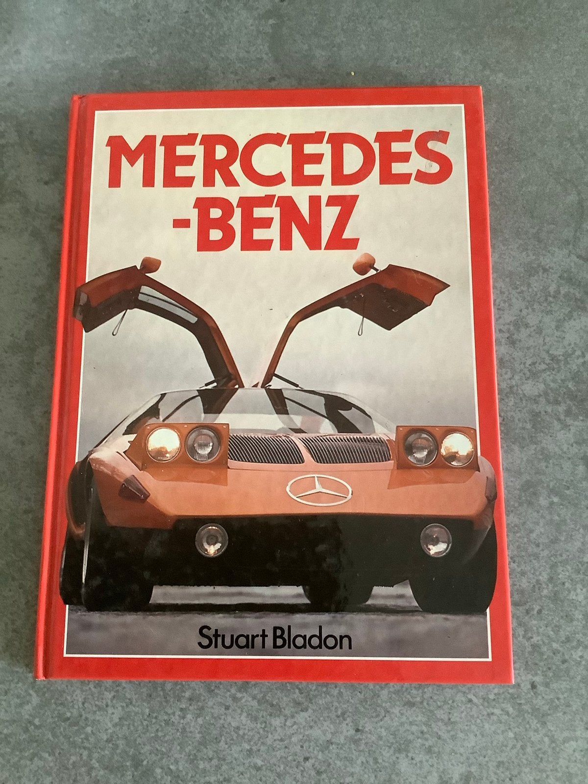 Mercedes-Benz Boek - Stuart Bladon (1984) Engelstalig., Ophalen of Verzenden, Gelezen, Mercedes