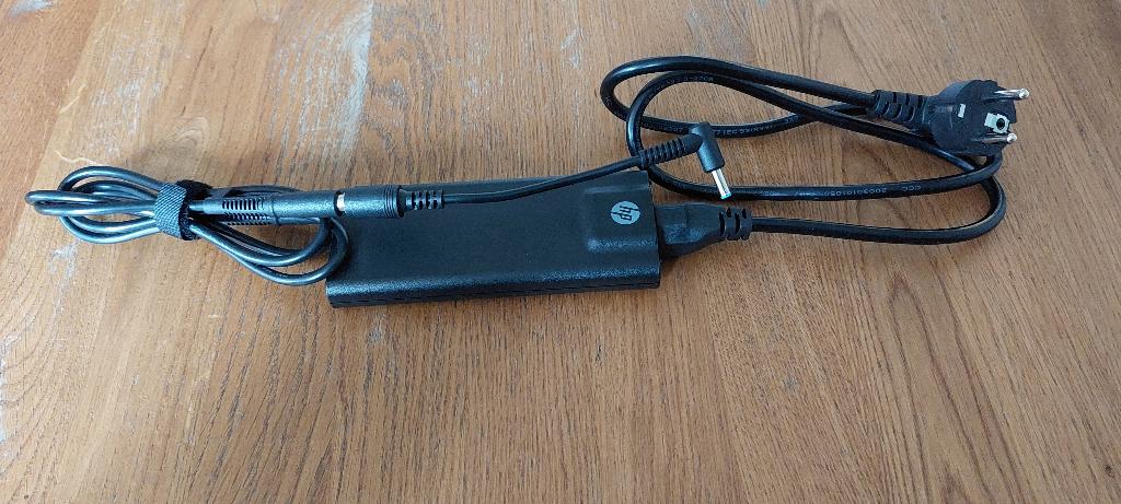 HP laptop lader 90watt - 3 pins (big, blue, yellow), Computers en Software, Ophalen of Verzenden, Zo goed als nieuw, Hewlett Packard HP