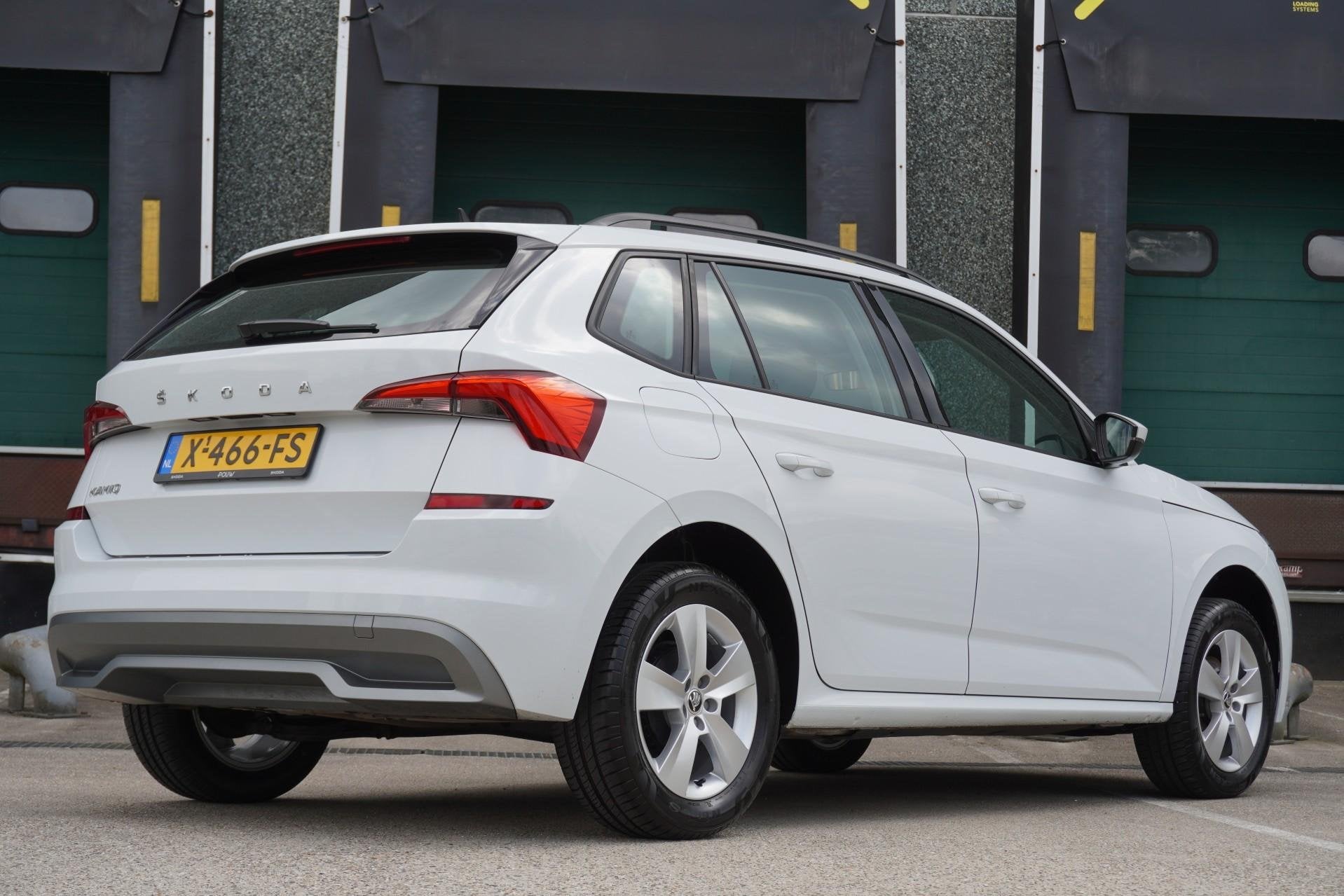 Skoda Kamiq 1.0 TSI 110pk Ambition | Airco | Cruise Control, Auto's, 12 maanden, Stof, Gebruikt, 610 kg
