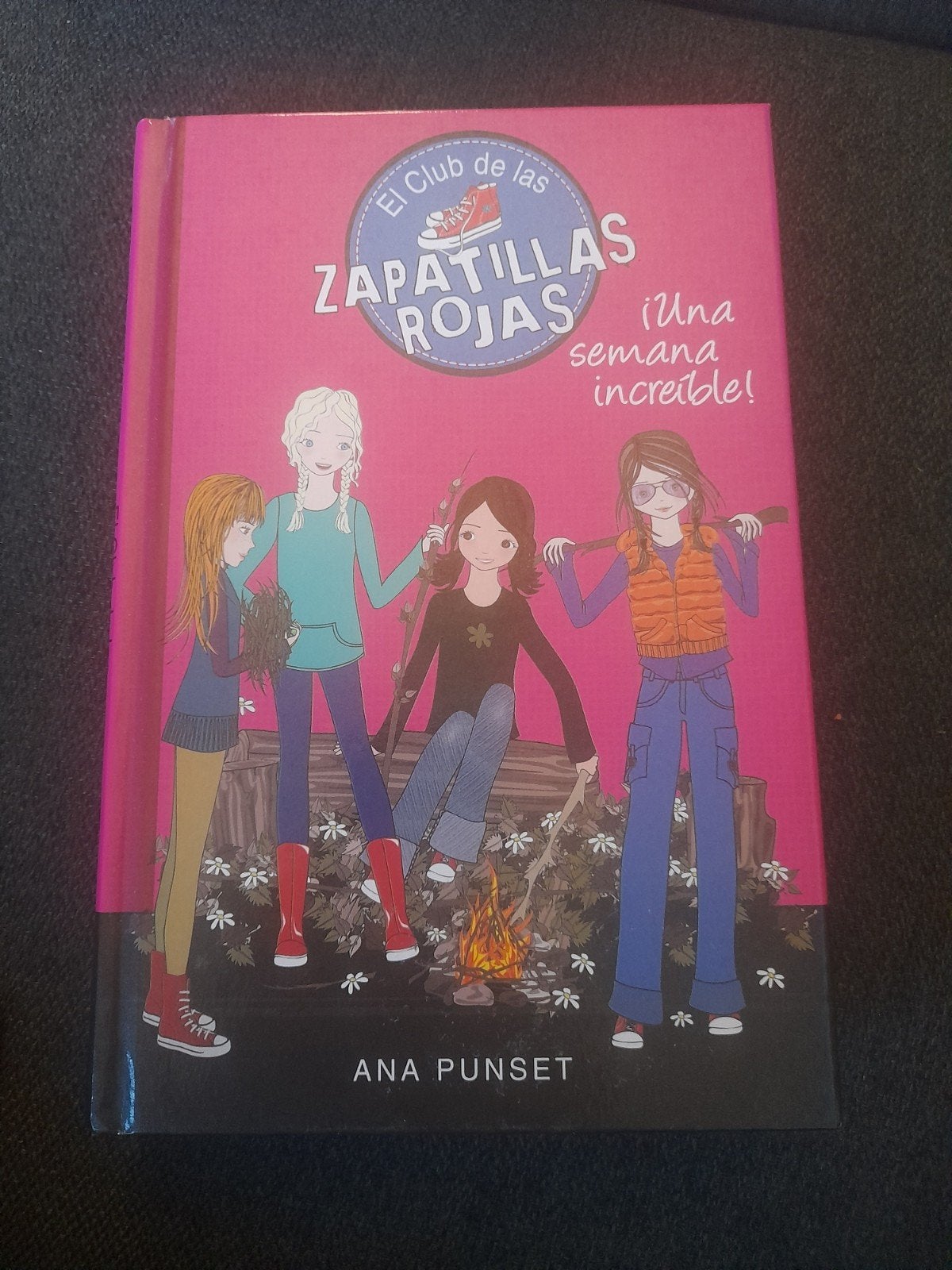 Zapatillas Rojas, Ana Punset. Spaans boek, Spaans leren, Ophalen of Verzenden, Zo goed als nieuw