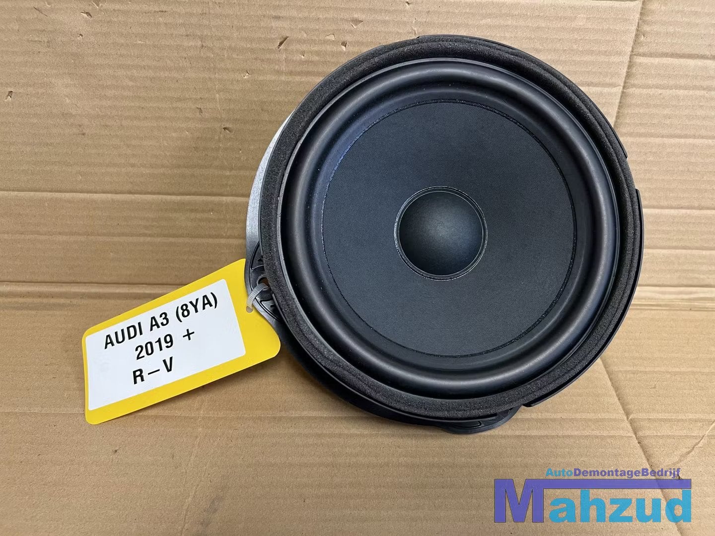 Audi A3 Sportback (8YA) rechts voor deur portier speaker 201, Gebruikt, AUDI AG, Auto-Union-Strasse 1
85045  Ingolstadt, DE, Kundenbetreuung@audi.de