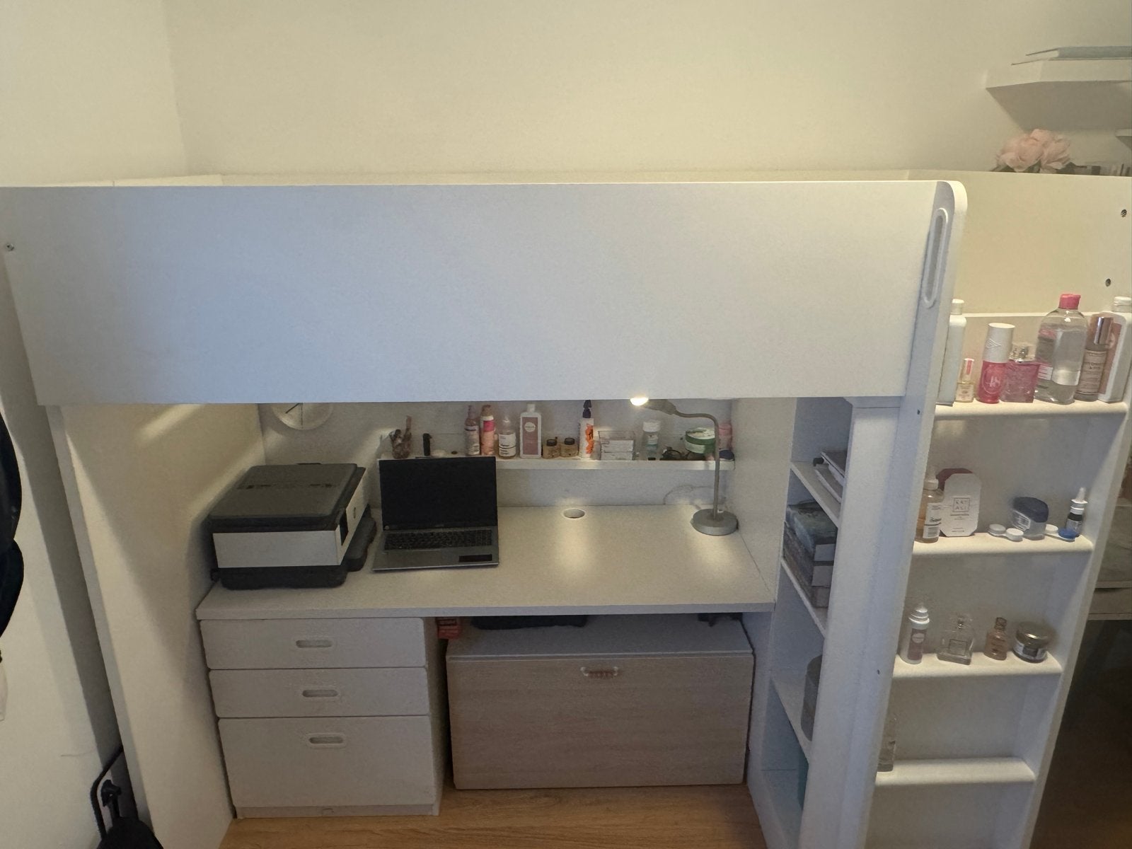 Witte Hoogslaper met Bureau en Opbergruimte, Huis en Inrichting, Gebruikt, Eenpersoons, Ophalen of Verzenden, 200 cm