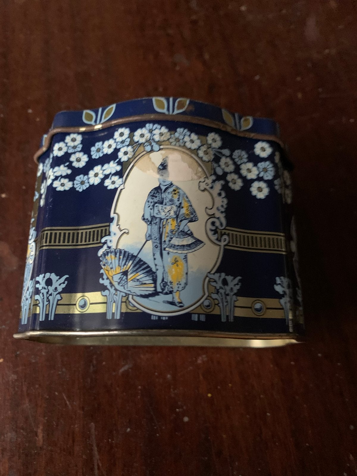 Vintage blikken doosje met oriëntaalse afbeeldingen, Antiek en Kunst, Antiek | Overige Antiek, Ophalen of Verzenden