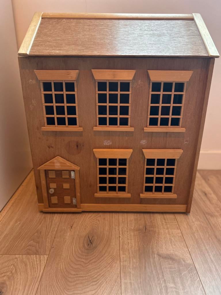 Prachtig uniek houten poppenhuis!, Ophalen, Zo goed als nieuw, Poppenhuis