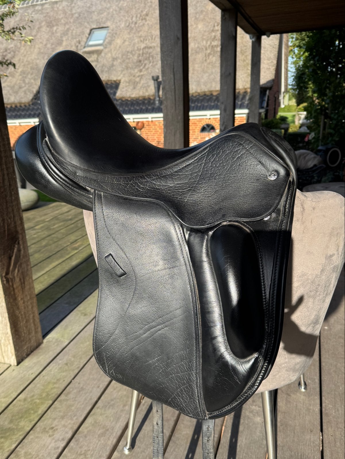 Custom Saddlery Everest R dressuurzadel - 17,5 inch, Dieren en Toebehoren, L (17.5 inch), Gebruikt, Dressuur, Diepe zit