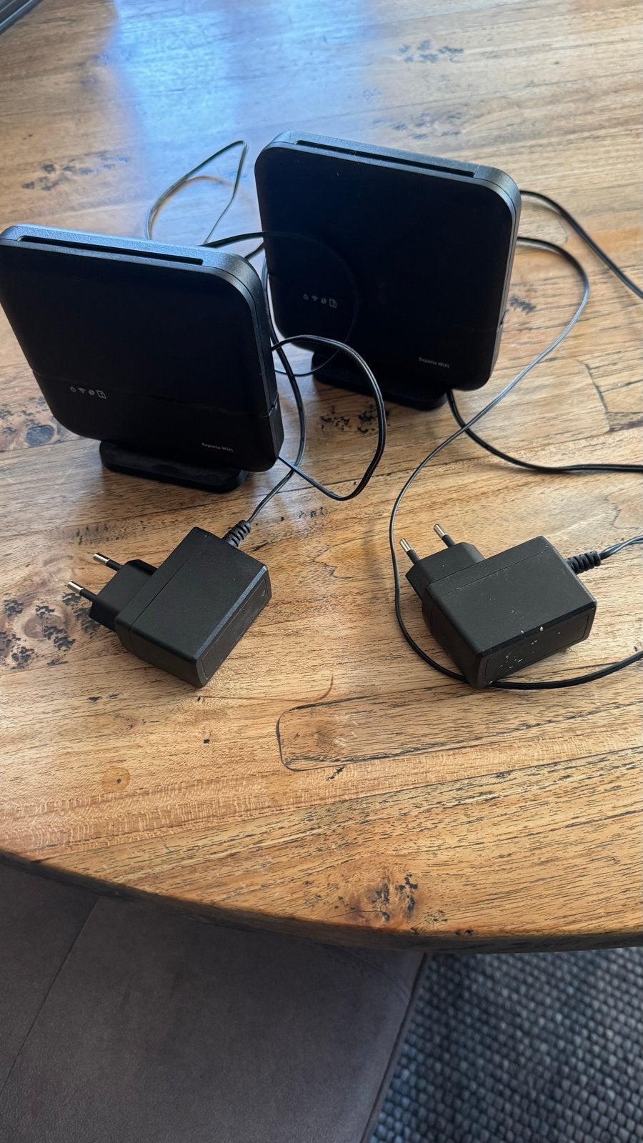 2x KPN Experia WiFi met adapter - Goed werkend, Ophalen, Gebruikt, Router