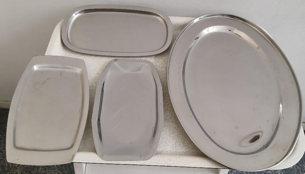 Vintage Rvs dienbladen verschillende maten vanaf € 2,50, Huis en Inrichting, Woonaccessoires | Dienbladen, Gebruikt, Metaal, Rechthoekig