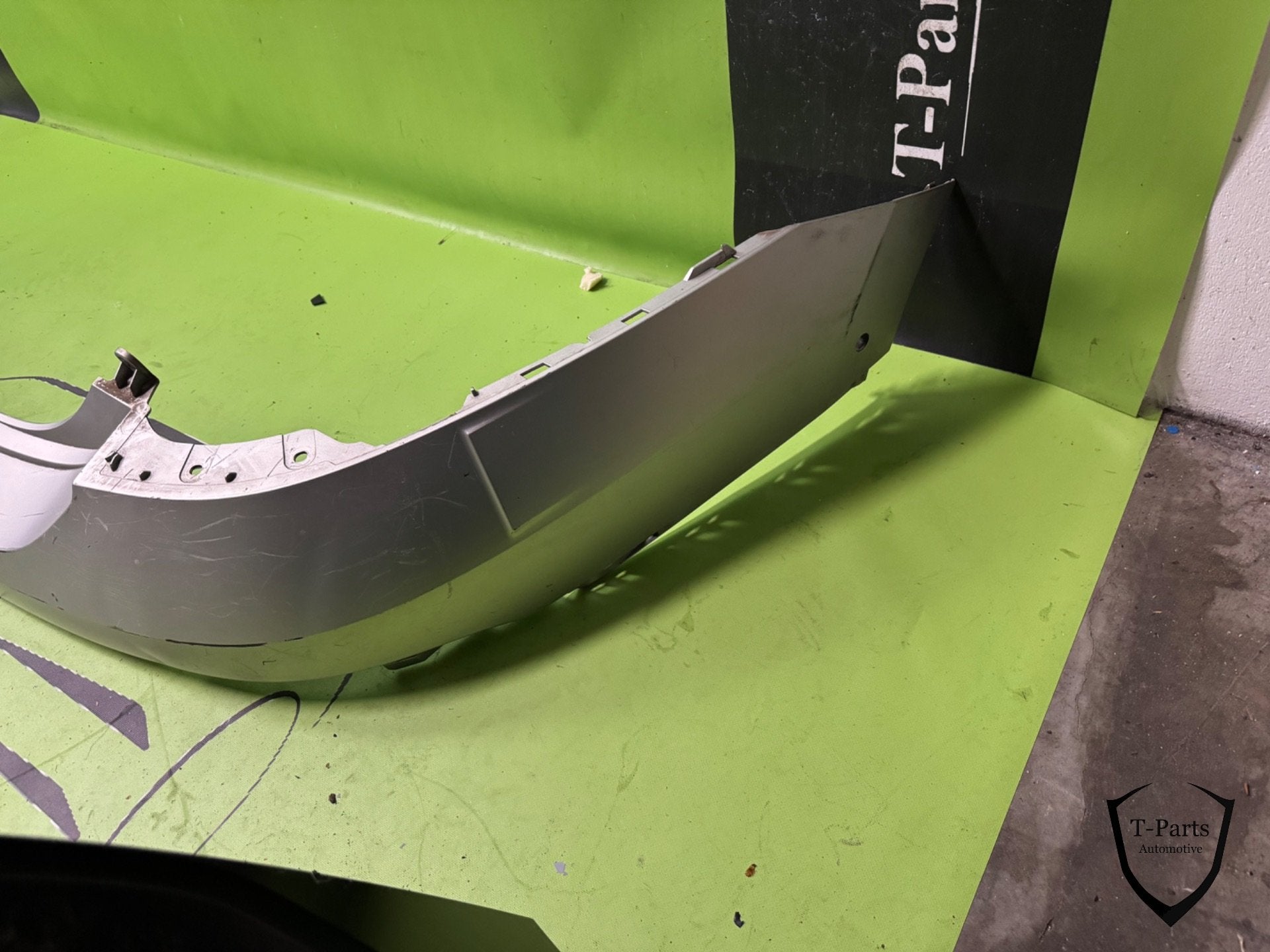 hyundai ioniq 6 achterbumper bumper 86611kl000, Gebruikt, Heolleung-ro 12
06797  Seoul, Ophalen of Verzenden, Info@hyundai.com