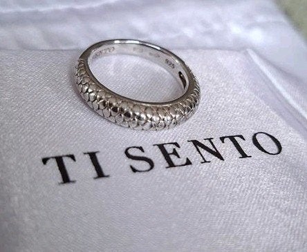 Nieuwe Ti Sento ring slangenmotief maat 16/50, Nieuw, Ophalen of Verzenden, Kleiner dan 17, Dame