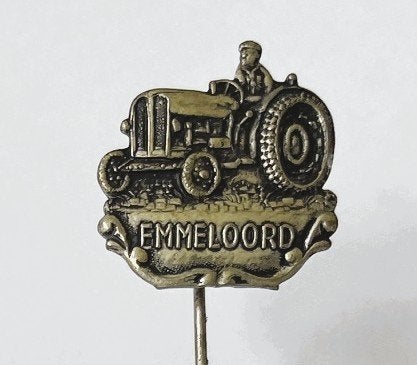 Emmeloord / tractor - oude metalen speld - 1960's, Verzamelen, Speldjes, Pins en Buttons, Verzenden, Gebruikt, Transport, Speldje of Pin